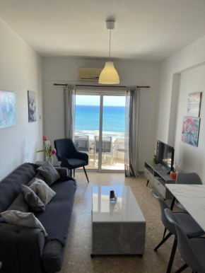  Alex Beach Apartment 51  Ларнака